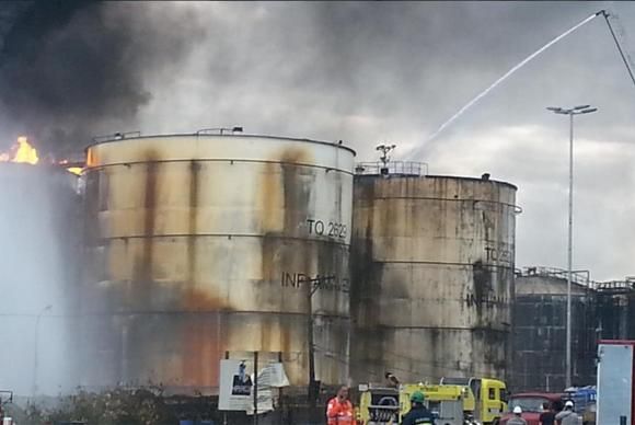 Incêndio em tanques da empresa Ultracargo