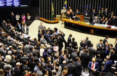 alx_brasil-plenario-camara-dos-deputados-20150415-002_original