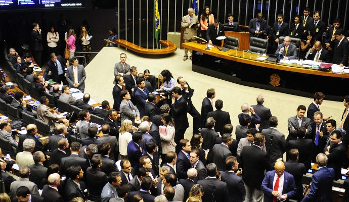 alx_brasil-plenario-camara-dos-deputados-20150415-002_original