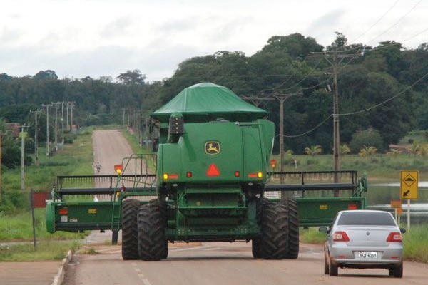 maquina-agricola(1)(1)