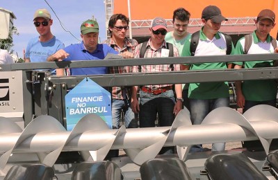 foto-Expointer-jovens-web